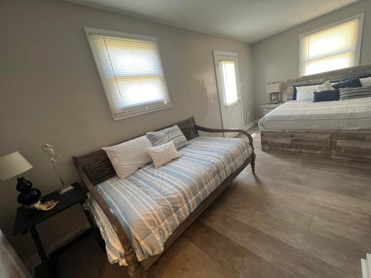 4/2 Close To Beach, Centrally Located! *